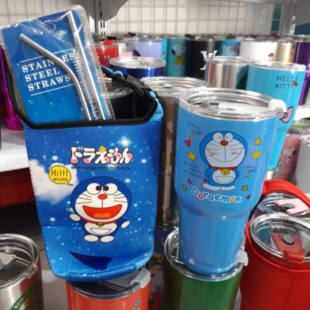 (QUÁ HOT) Ly giữ nhiệt hình Doremon 900ml (tặng túi + 2 ống hút inox + 1 cọ rửa)