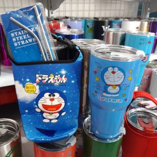 (QUÁ HOT) Ly giữ nhiệt hình Doremon 900ml (tặng túi + 2 ống hút inox + 1 cọ rửa)