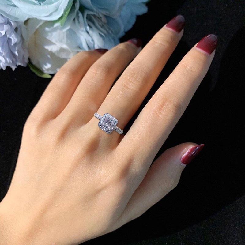 Nhẫn đính đá zircon vuông 2021 thời trang cho nữ