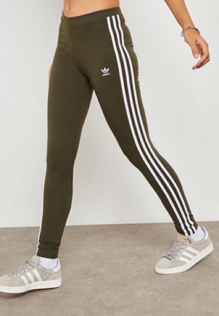 Quần thể thao Adidas