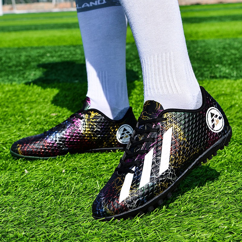 Ready Stock Size 32-45 Giày dùng đá bóng sân cỏ nhân tạo siêu bền dành cho người lớn và trẻ em