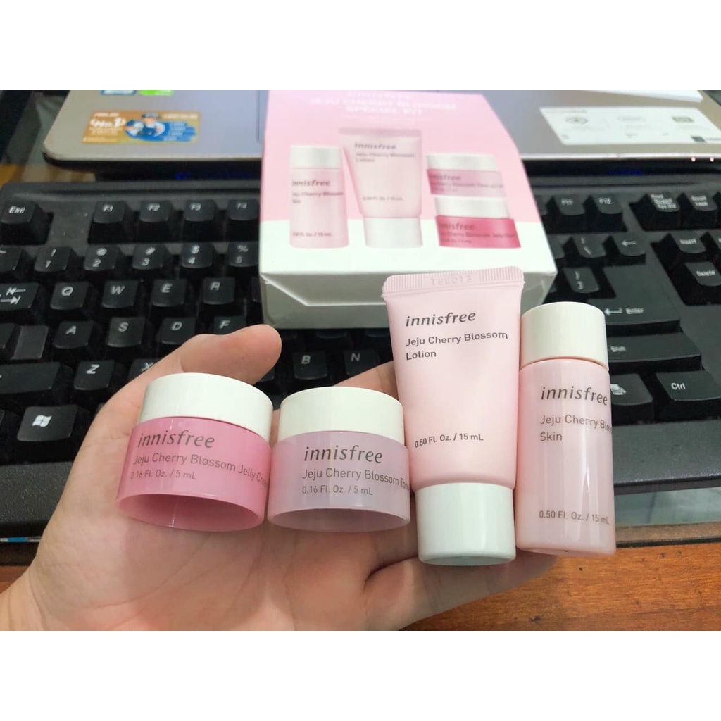 Bộ Dưỡng Trắng Da - Bộ dưỡng da chiết xuất Từ Hoa Anh Đào Innisfree Jeju Cherry Blossom Kit