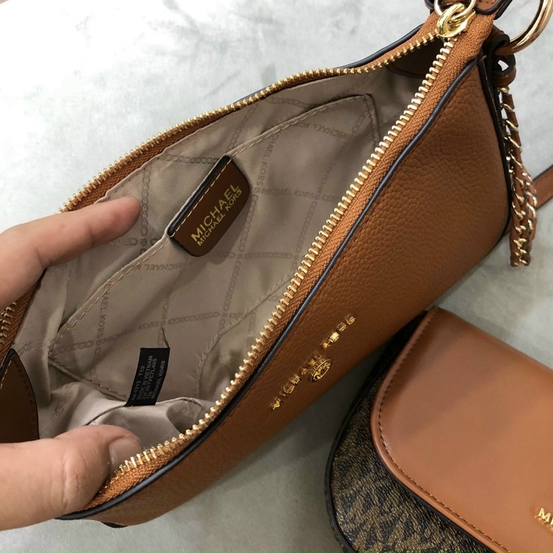 Túi MICHAEL KORS 4 trong 1 tuyệt vời giá hời