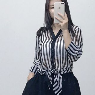 Khách đặt live