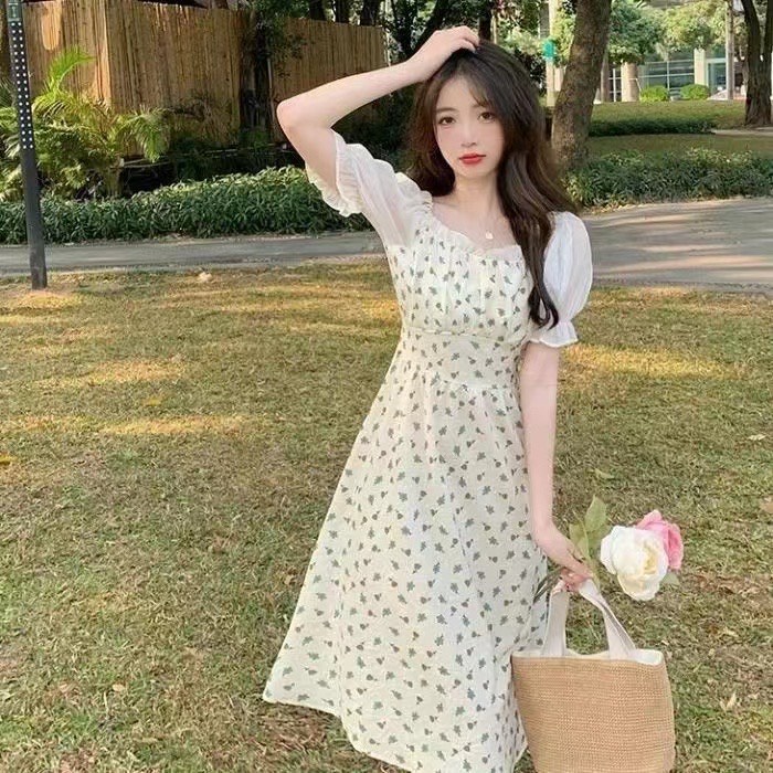 Váy Đầm Hoa Nhí Cổ Vuông Tay Phồng Phong Cách Tiểu Thư Mềm Mại