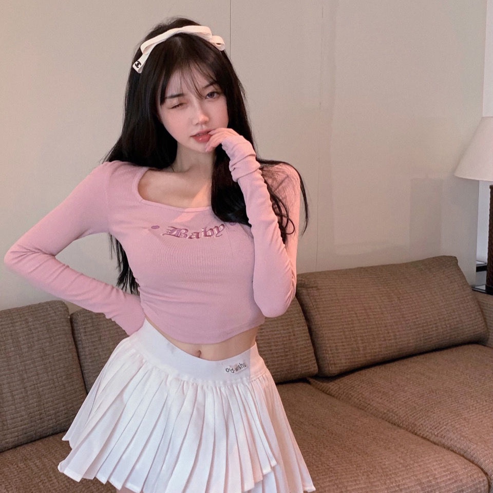 Áo thun COZOK tay dài cổ vuông thêu họa tiết quyến rũ cho nữ