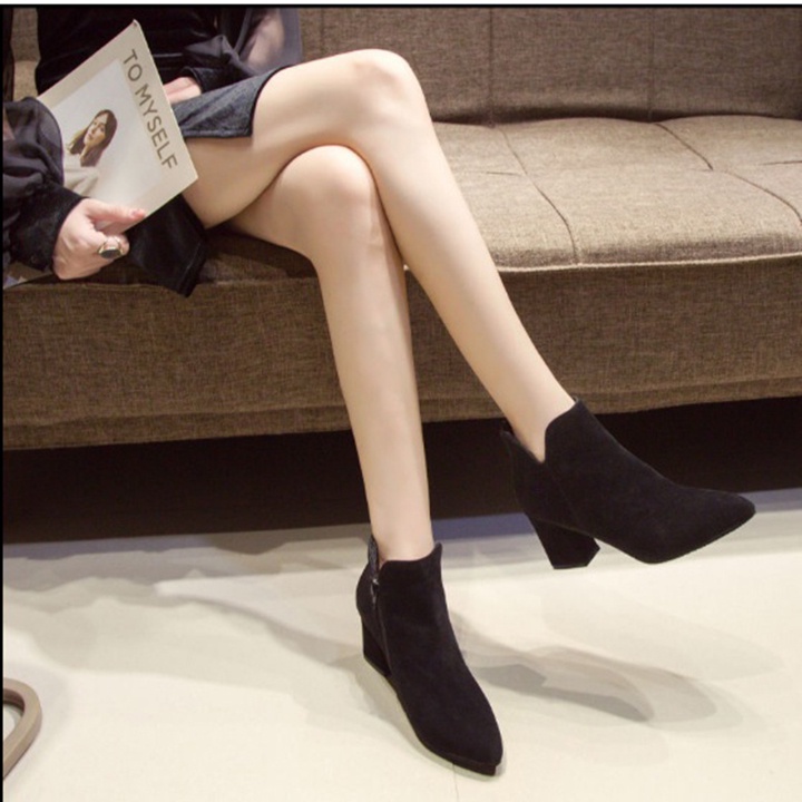 [CHẤT LƯỢNG] Giày boot nữ đế vuông 5 phân da lộn trơn cao cấp, bốt nữ gót vuông phong cách Korea S084