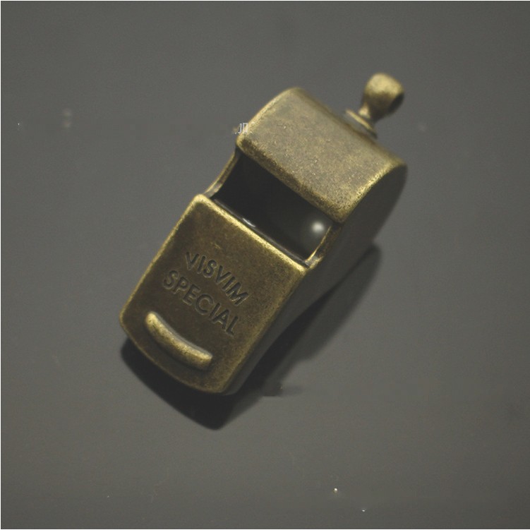 Còi đồng vàng nguyên chất phong cách Visvim thô, lì đúng chất còi cứu sinh EDC