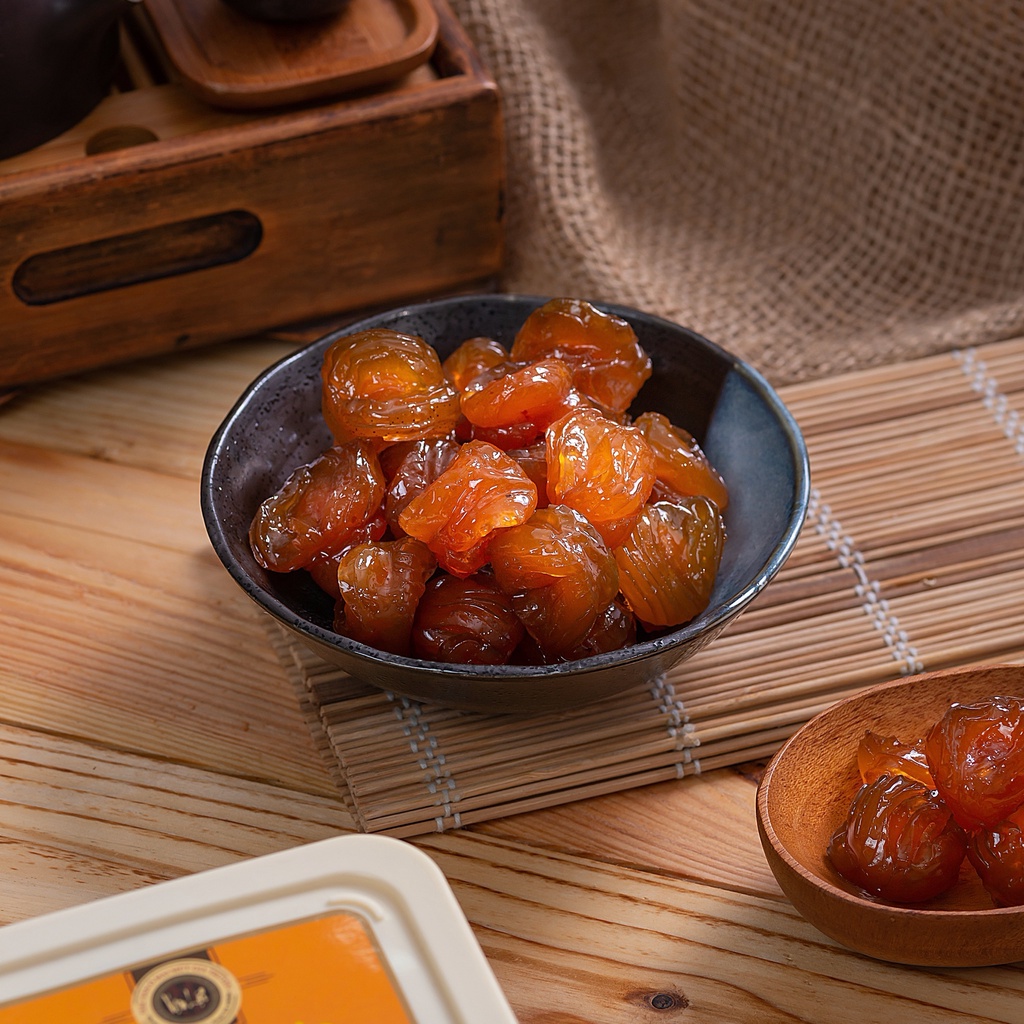 Ô mai Vạn Lợi - Mận khía dẻo chua ngọt - Hộp