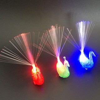 Đồ chơi phát sáng - con công phát sáng đeo tay