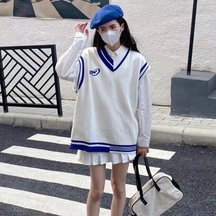 Set Áo Sơ Mi Dài Tay + Áo Khoác + Chân Váy Xếp Li Thời Trang Dành Cho Nữ