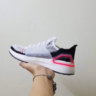 Giày Ultra Boost 19 đen hồng