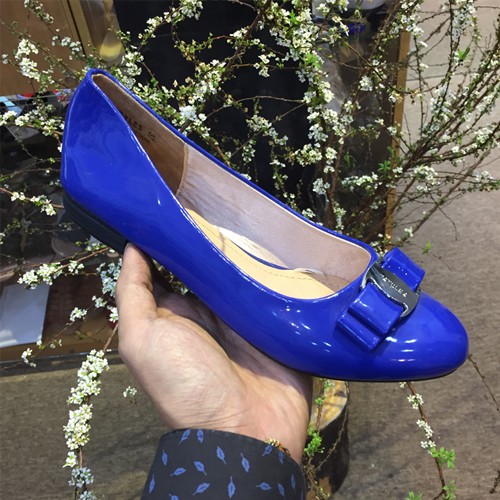 Giày búp bê nữ xanh đỏ bóng mềm siêu êm chân Sr7 | BigBuy360 - bigbuy360.vn