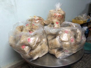 COMBO 2 KG BT TRỘN KHÔ GÀ
