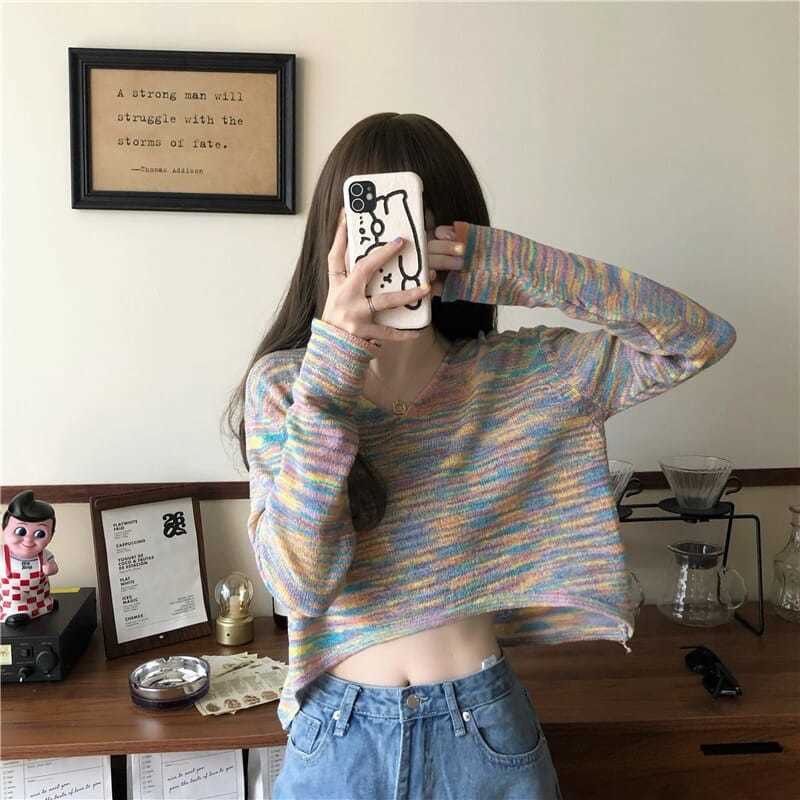 Áo len nữ dài tay loang màu cổ tim hớt vạt phong cách HQ mã mới 2022