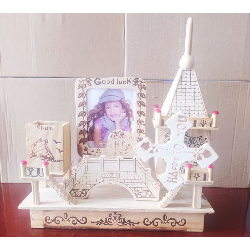 Cót gỗ nhạc trang trí bàn làm việc, tủ ly