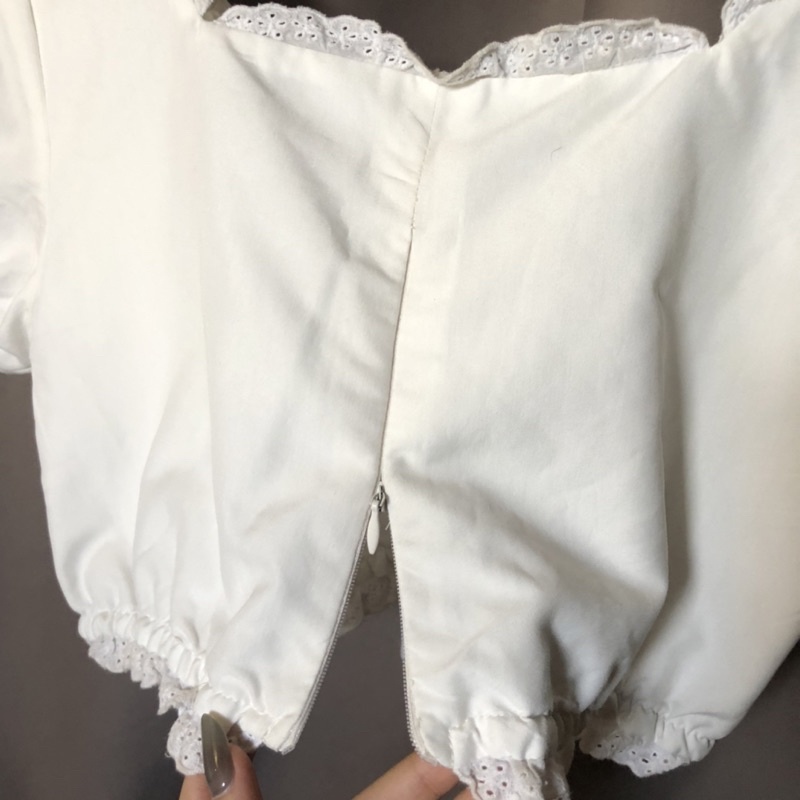 Áo croptop kido thanh lý