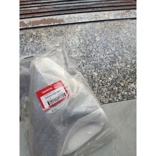 nhám che bình ắcquy sonic 150r honda indonesia