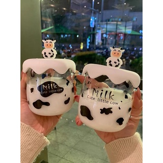 Cốc ly sữa bò