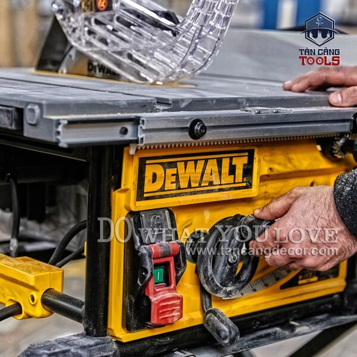 Máy Cưa Bàn DeWalt DWE7492 Bản Đầy Đủ + Tặng Kèm Lưỡi Cưa Freud 40 T