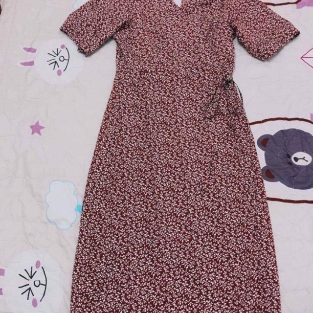 Váy chấm bi