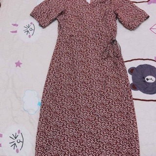 Váy chấm bi