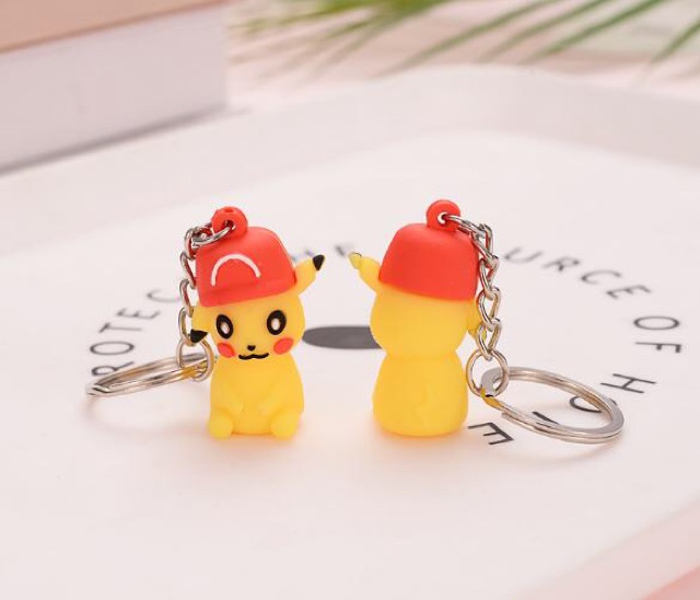 Móc khoá pikachu đội nón đỏ