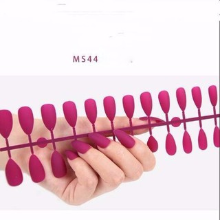 Bộ 24 miếng móng tay giả màu đỏ