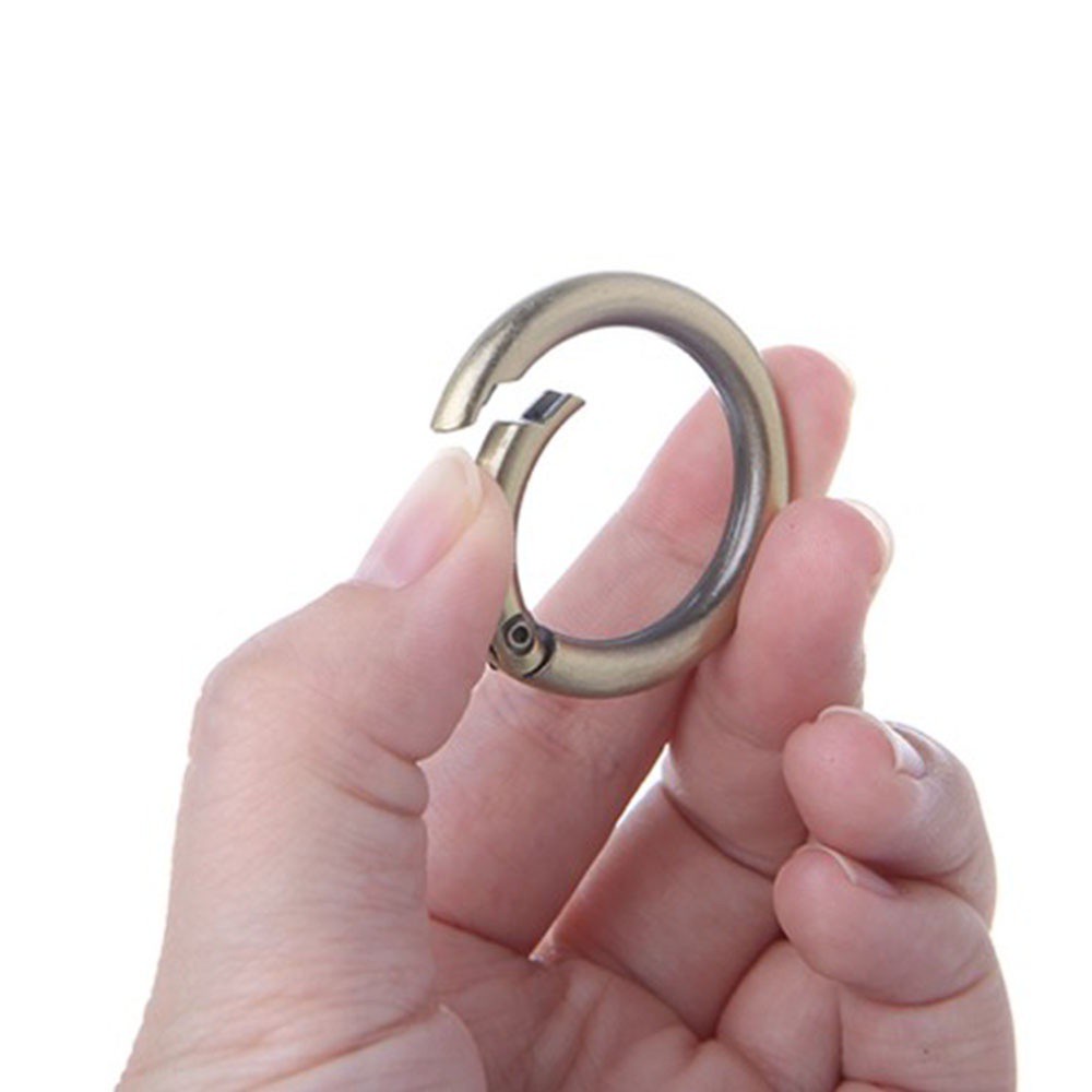 Móc khóa gắn túi xách hình tròn nhiều màu siêu bền đa năng cao cấp