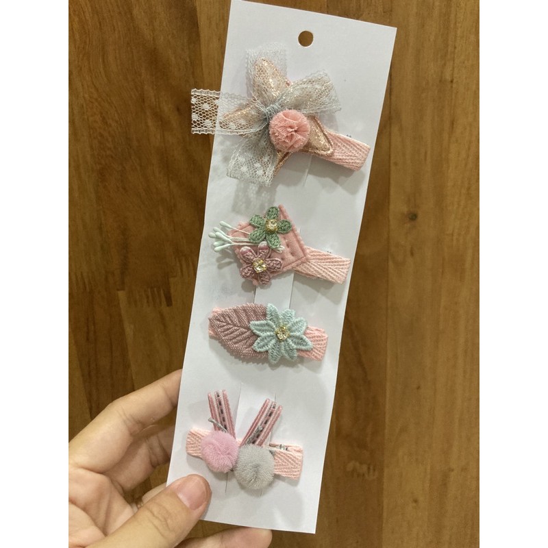 Set 4 kẹp tóc xinh cho bé (hàng y hình)