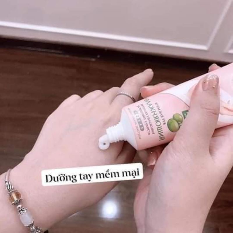 KEM DƯỠNG DA TAY SILKY HAND