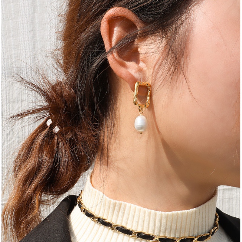 Bông Tai Tòn Ten Titan Ko Han Rỉ TT 3941