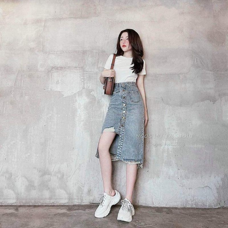 Váy Jean khuy trước xẻ tà CHANY STORE