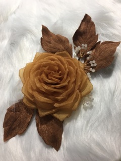 Hoa hồng cài áo handmade cao cấp