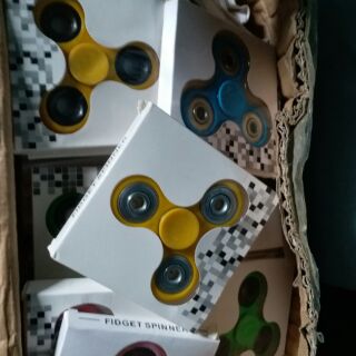 [XẢ HÀNG] Con quay 3 cánh Fidget Spinner