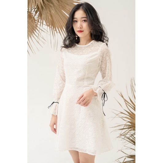 Đầm voan hoa nổi Kikuco size M used 90%