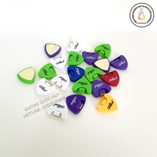 Hộp đựng Pick Alice dán thùng đàn Guitar