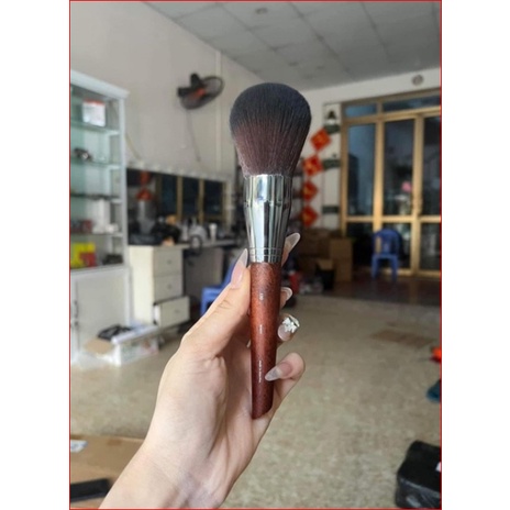 Cọ To Phủ Phấn