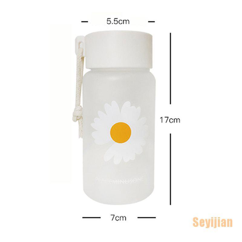Bình Nước Nhựa Trong Suốt Họa Tiết Hoa Cúc 500Ml