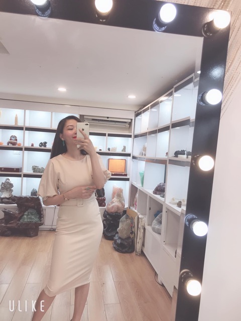 Váy body tay bồng