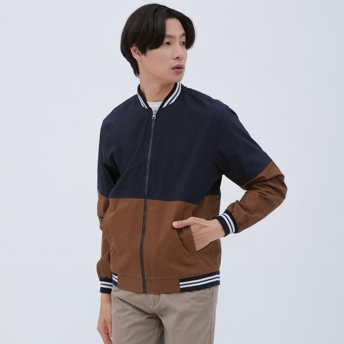 Áo Khoác Bomber Nam M231 Kết Hợp Màu Xanh Nước Biển Dài 1875A
