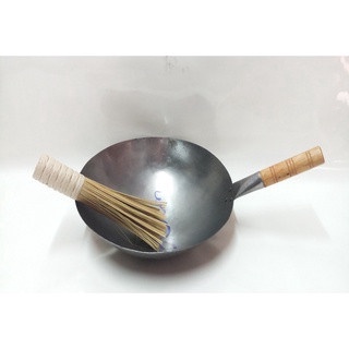 Chảo xào chống dính thép carbon tay cầm gỗ 3 kích thước