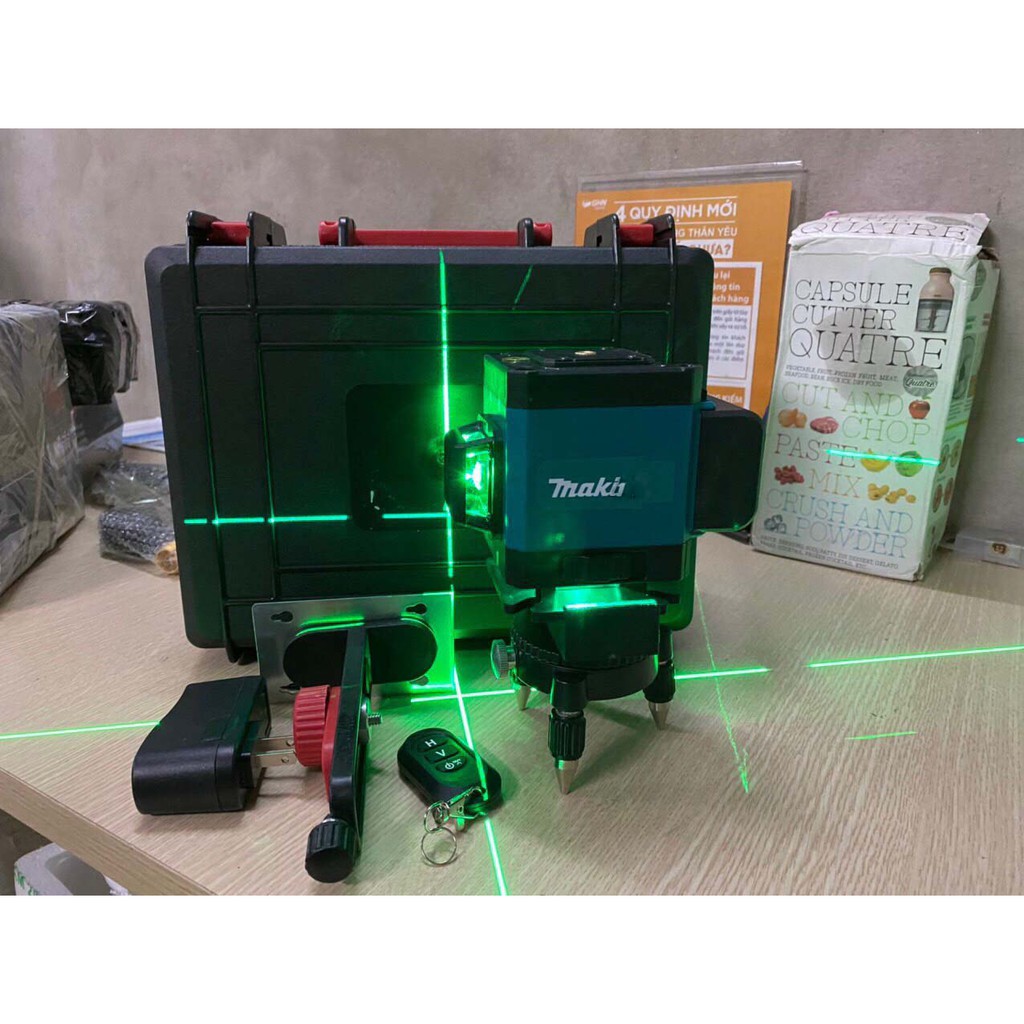 Máy cân bằng laser -12 tia xanh 3D - MAKI - MAKIT 12 TIA