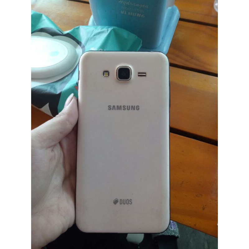 điện thoại samsung j7 2015 THANH LÝ còn mới 80% dùng cực tốt