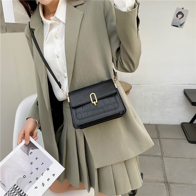 Túi đeo chéo IELGY màu trơn đơn giản thời trang dành cho nữ