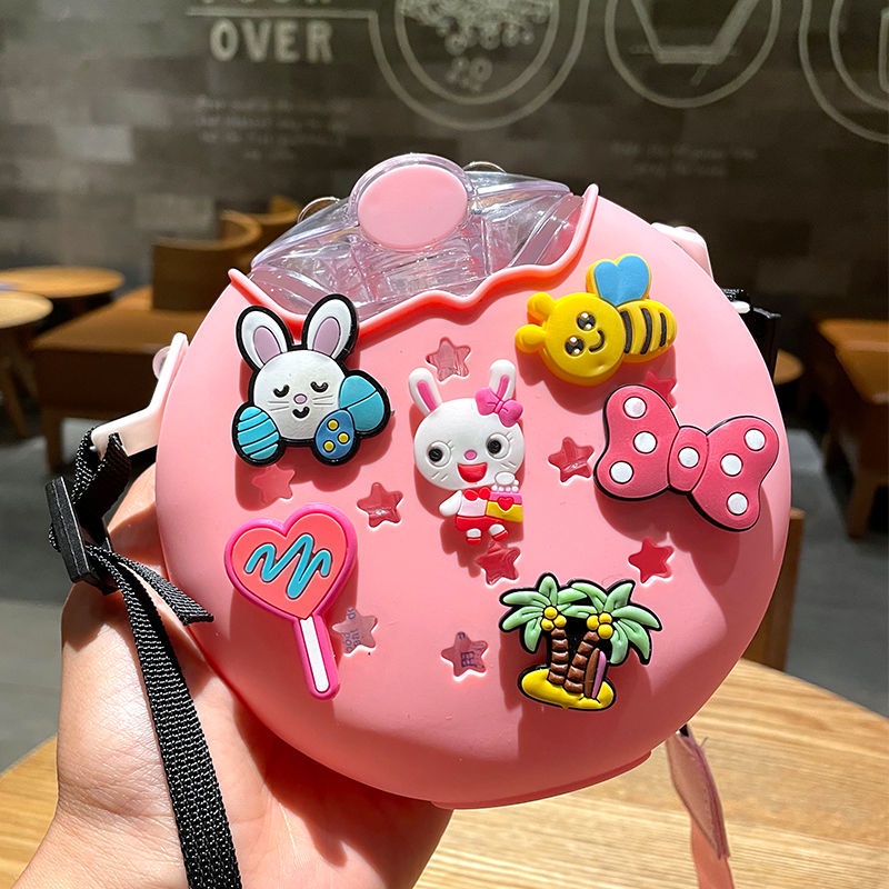 Bình Nước Có Ống Hút Hình Bánh Donut Dễ Thương Cho Bé