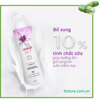 Dung dịch vệ sinh phụ nữ Lactacyd Soft & Silky