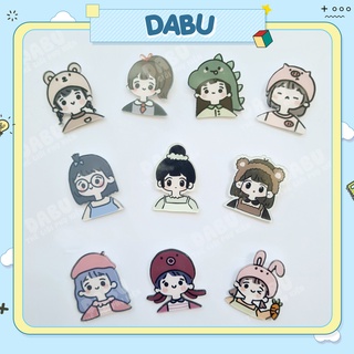 Huy hiệu cài áo pin cài balo DABU hình cô gái siêu dễ thương