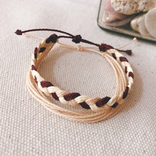 Set vòng bện màu kem và đỏ đô