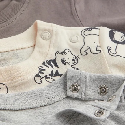 Áo HM bé trai áo thun auth